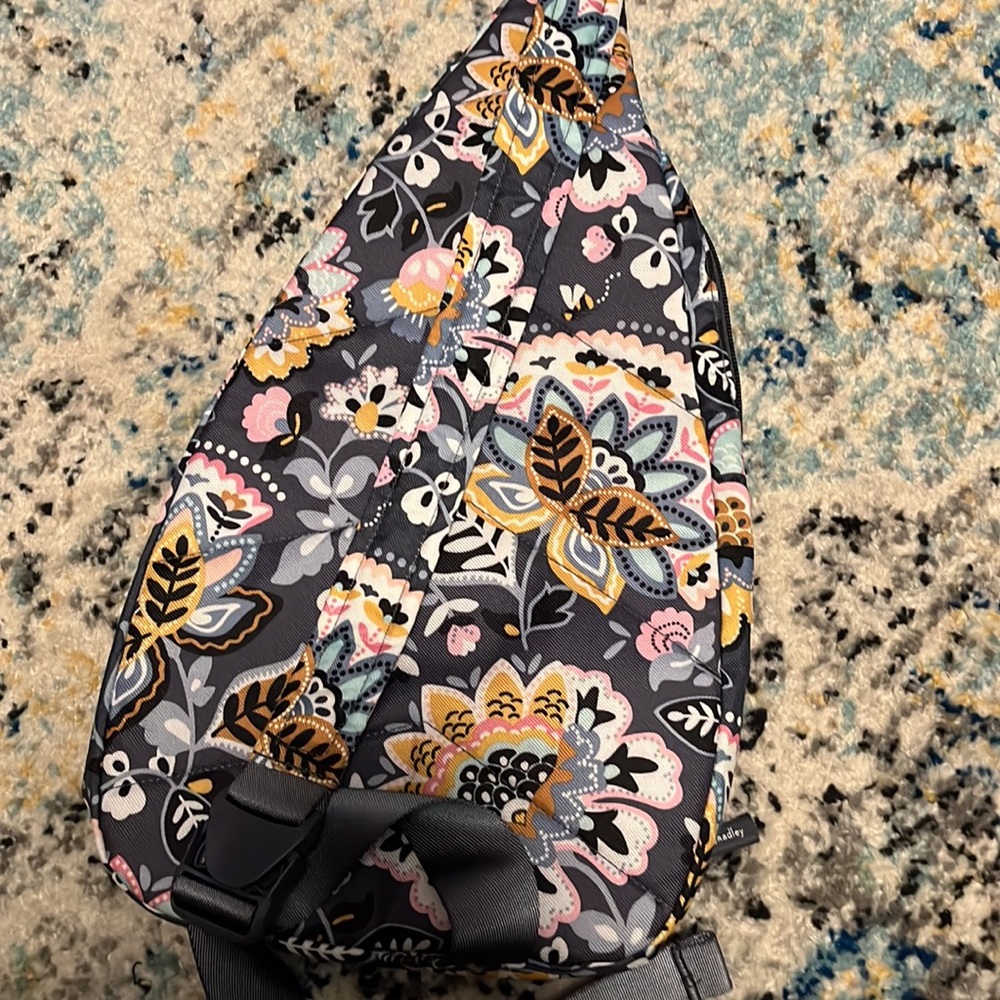 Vera Bradley Essential Sling